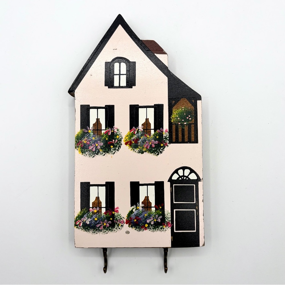 Shelia’s Collectible Painted Townhouse Shaped Key Holder / Wall Hook - Vintage